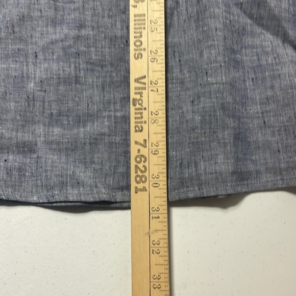 Tommy Bahama button up mens medium shirt - Picture 6 of 6